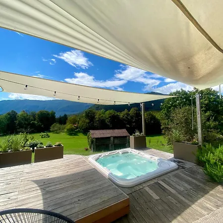 Pri Jakobu アパート コバリード